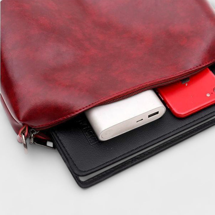 Leora. - 4-osainen vintage-laukkujen setti