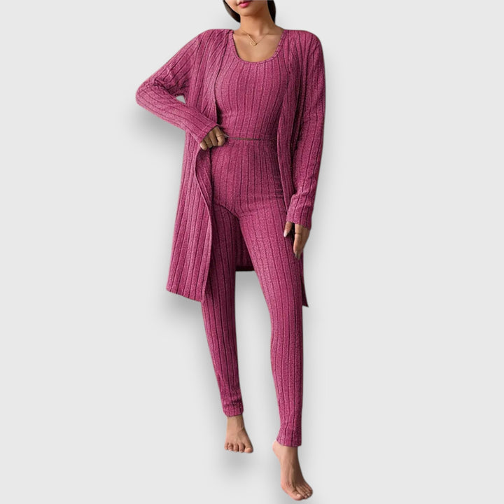 Gabriela – Tyylikäs 3-osainen neulepaketti