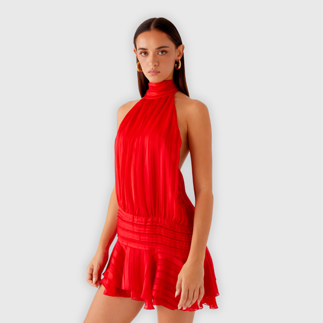 Luna | Minimekko halterneckilla jo lentää