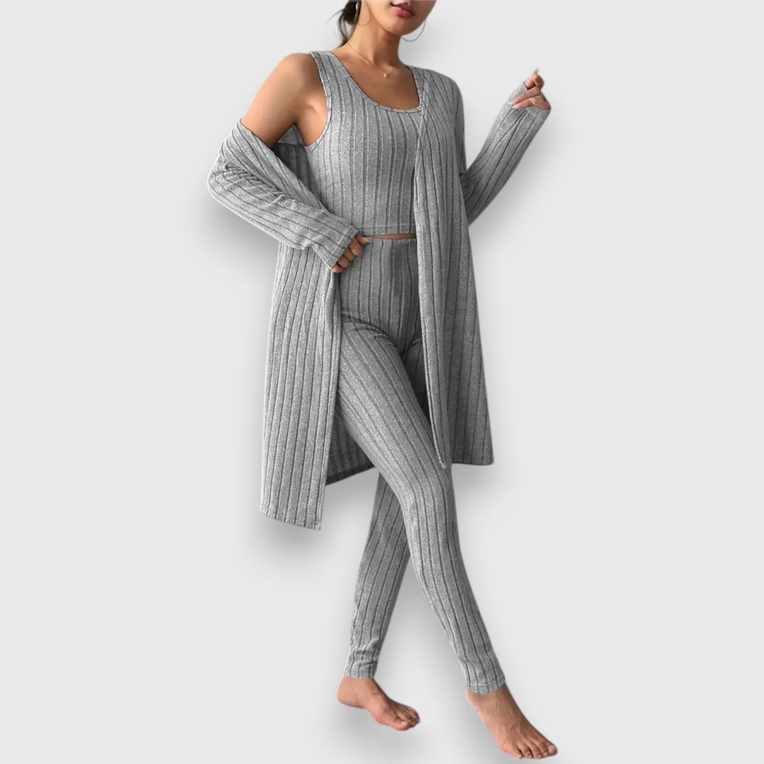 Gabriela – Tyylikäs 3-osainen neulepaketti