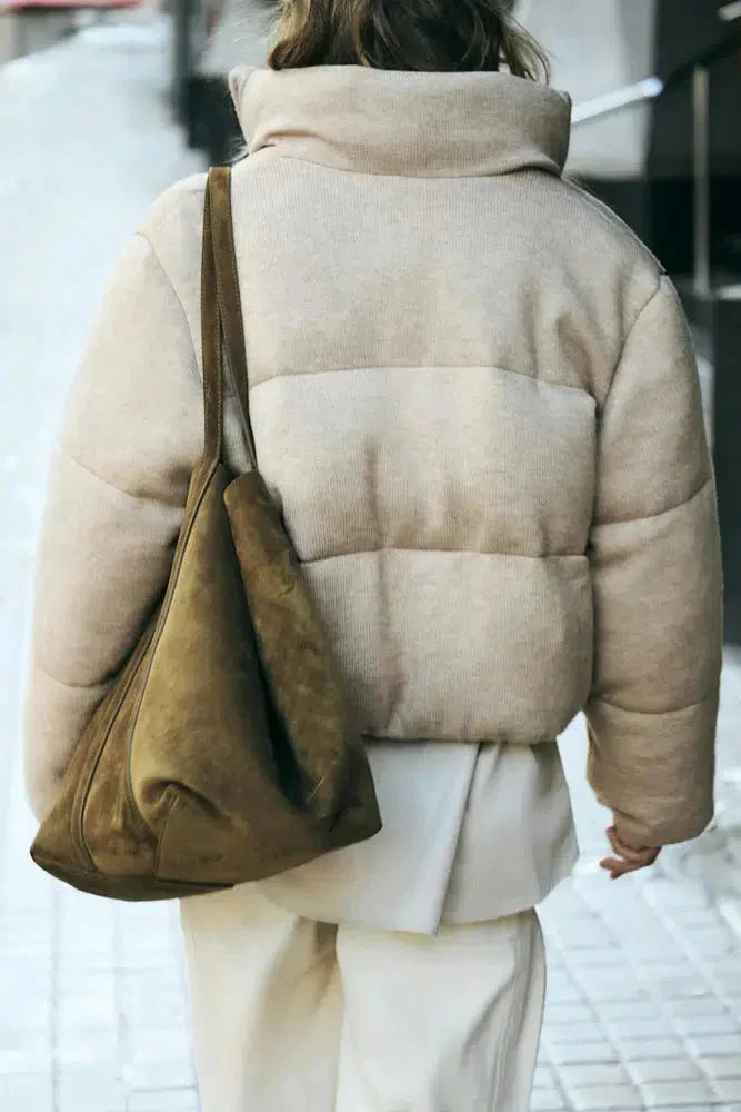 Emily | Paksu tehty neuletakki