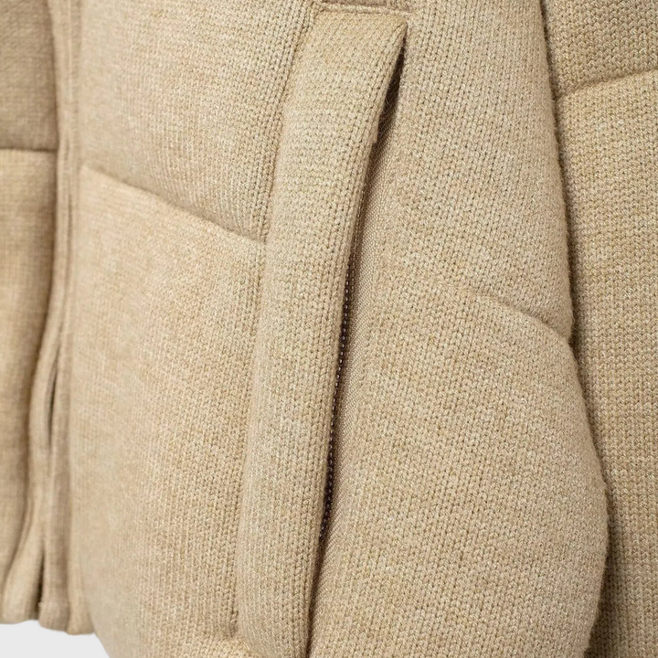 Emily | Paksu tehty neuletakki