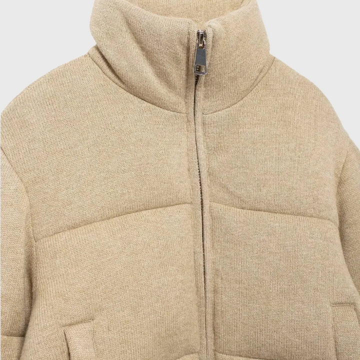 Emily | Paksu tehty neuletakki