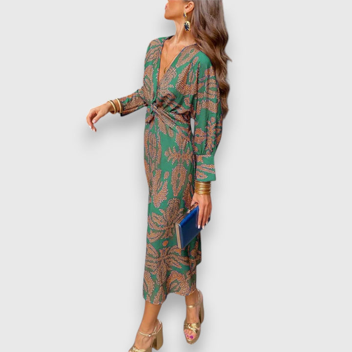 Ilenia | Premium mekko käsityönä tulevalla designilla