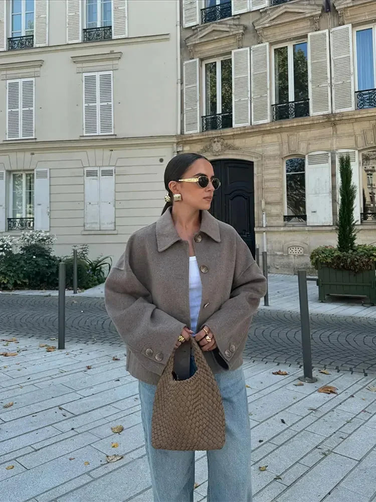 Monika | Ajaton oversized-takki vaivattomaan tyylikkyyteen